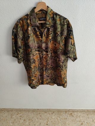 Camisa Kaunoki estampada verde oliva