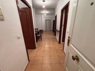 Se alquila piso en Gelves