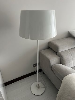 Lámpara pie IKEA Kulla blanca