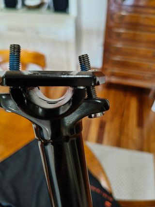 Tija telescópica 