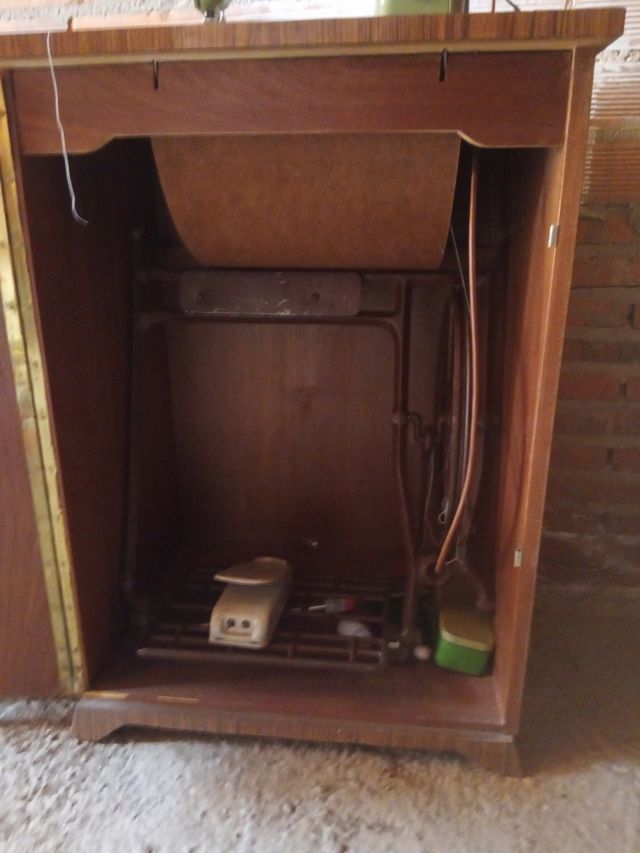 Máquina coser Sigma con mueble