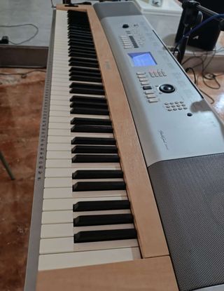  Yamaha DGX-620 Piano Digital