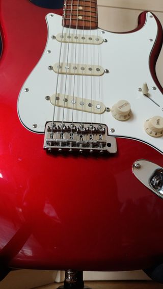 Stratocaster edwards japonesa (mejorada).