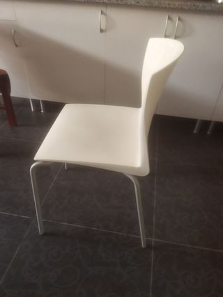 Silla blanca oficina - moderna,Hay hasta 12 sillas