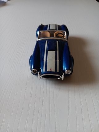 Coche escala 1:24 shelby Cobra azul