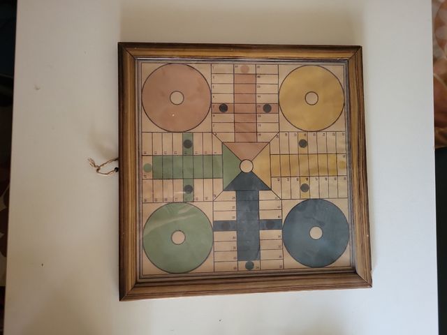 Parchís antiguo de madera vintage