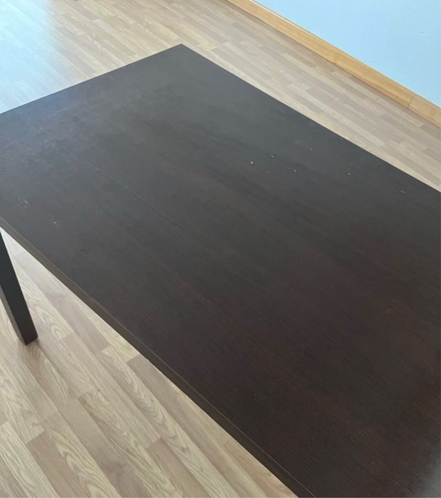 Mesa comedor marrón madera