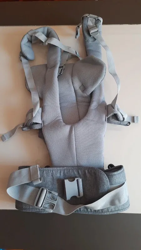 Mochila Portabebés Meinkind Gris