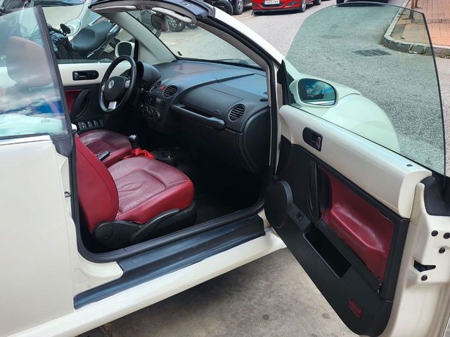 VOLKSWAGEN New Beetle 1.9 TDI Cabriolet