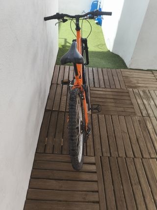 Bicicleta montaña Anakon niño en perfecto estado.