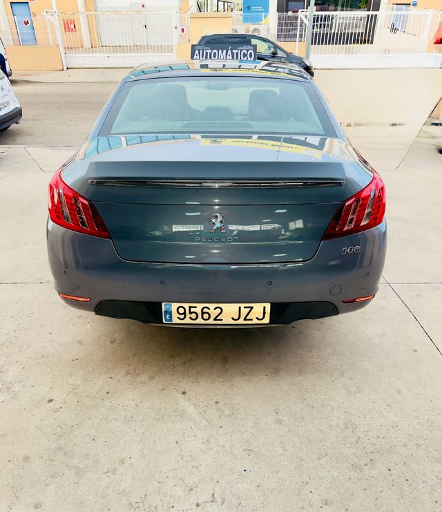 PEUGEOT 508 HYBRID4 