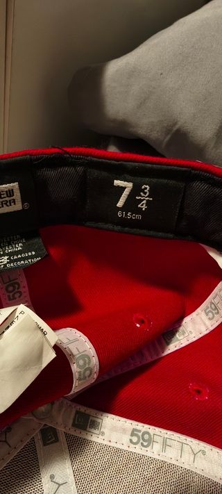 Gorra roja New Era 59FIFTY, talla 7 3/4