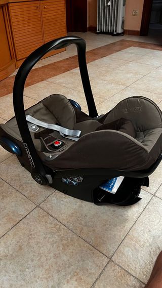 Portabebés de coche CabrioFix Maxi-Cosi
