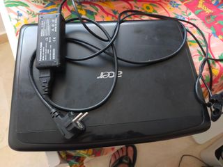 Portátil Acer Aspire 5715Z