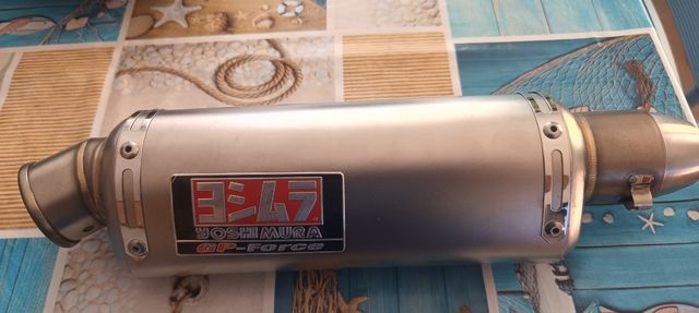 Escape Yoshimura GP-Force en excelente