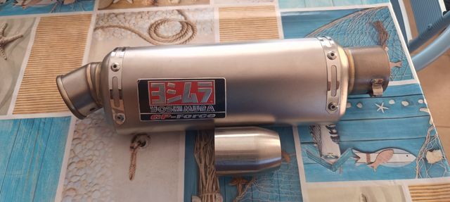 Escape Yoshimura GP-Force en excelente