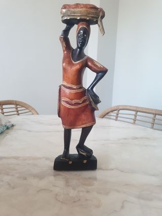 Figura madera artesana africana