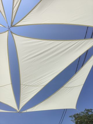 Toldos vela triangulares color beige