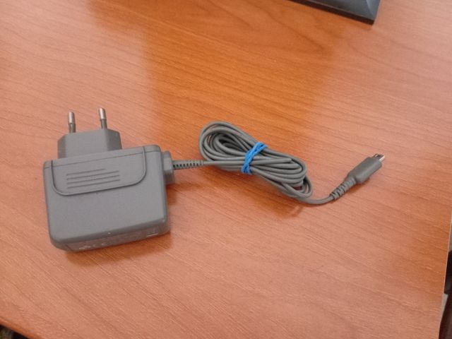 Cargador Nintendo DS Lite