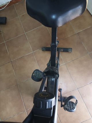 Bicicleta estática ejercicio