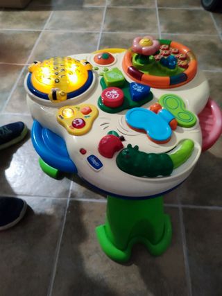 Mesa actividades Chicco bebé