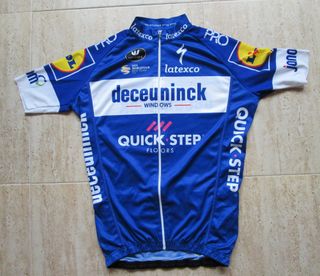 Maillot ciclismo Deceuninck-QuickStep. Talla M