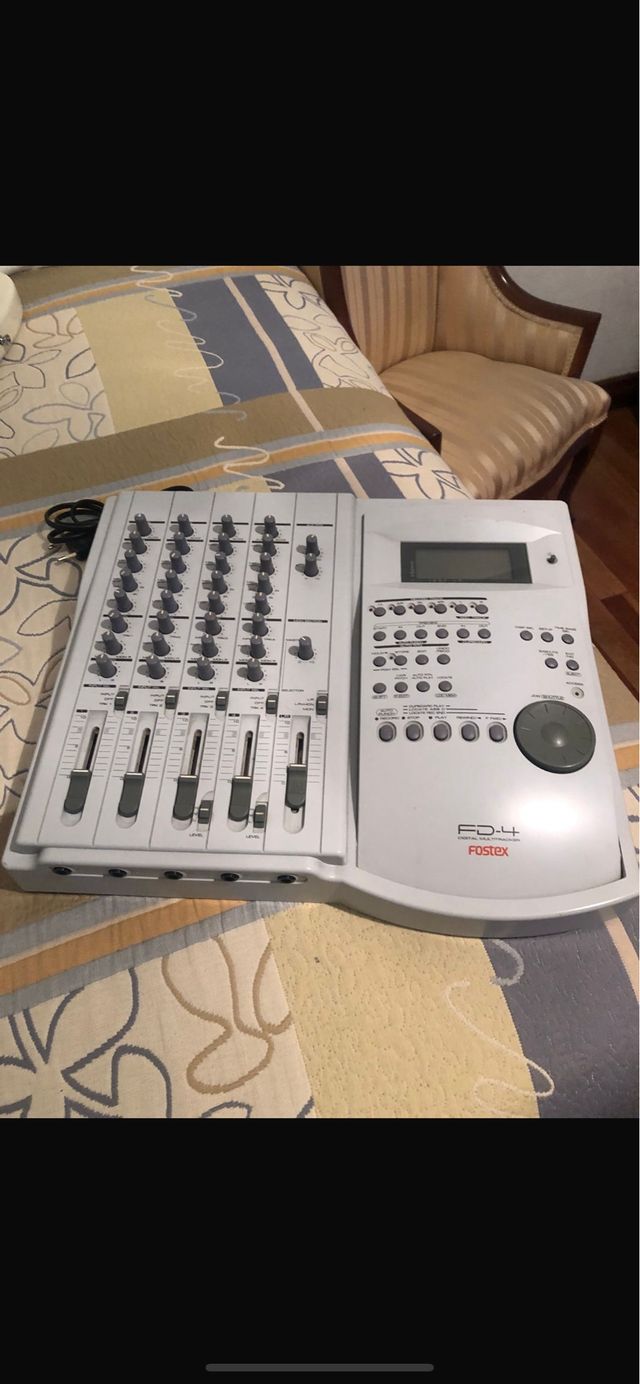 Fostex FD-4 Digital Multitracker