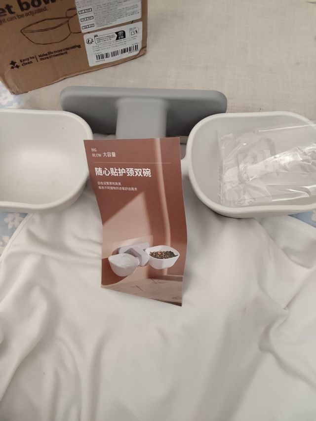 Comederos dobles para mascotas - altura ajustable