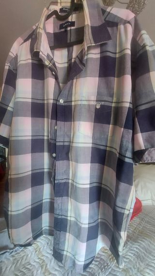 Camisa Gant cuadros en tonos azules y rosado claro