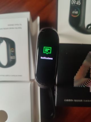 Xiaomi Mi Band 4 negra + cargador