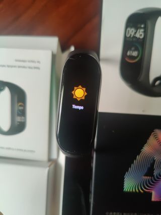 Xiaomi Mi Band 4 negra + cargador