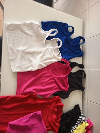 14 Tops XS - Shein, Primark, HM