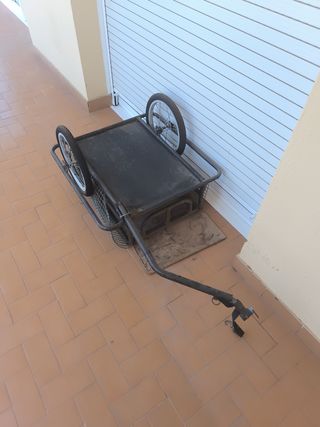 Carretilla bici usada tiene ruedas nuevas reciente