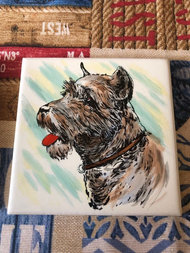 2 Azulejos pintados a mano de perros