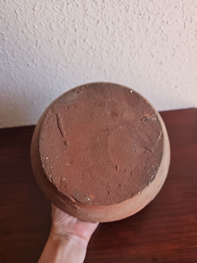 Jarrón antiguo terracota