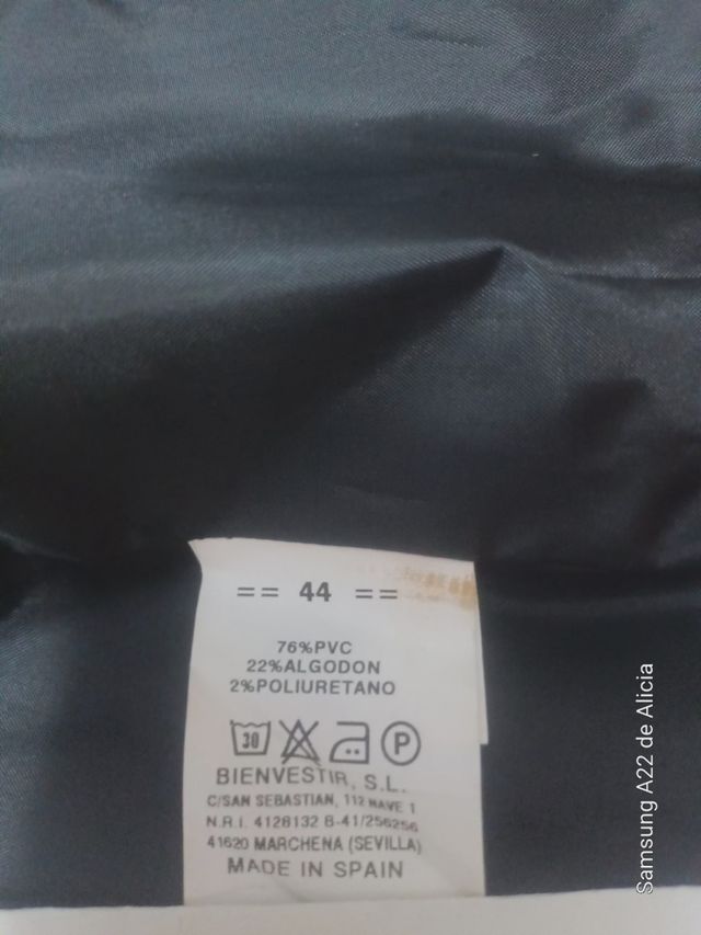 Chaqueta negra cuero