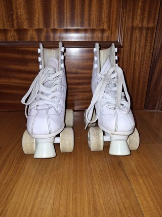 Patines infantiles 4 ruedas talla 34