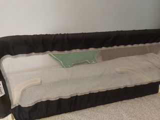 Barrera cama Safety 1st. Extensible y plegable.