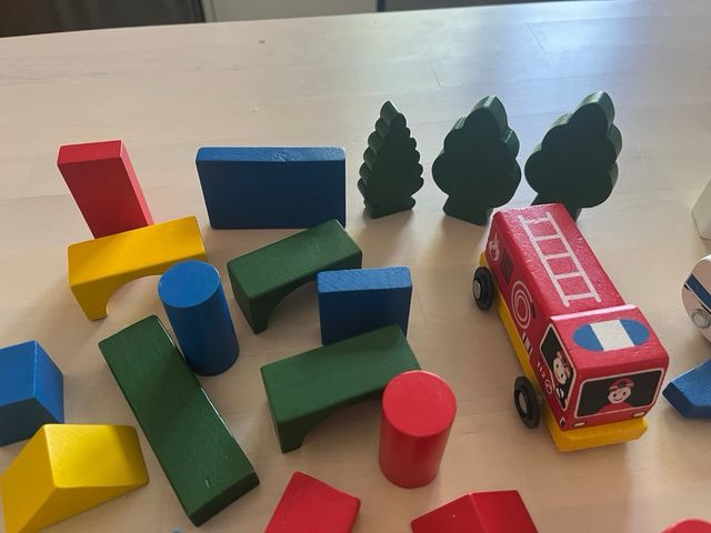 Juego infantil: bloques de madera maciza