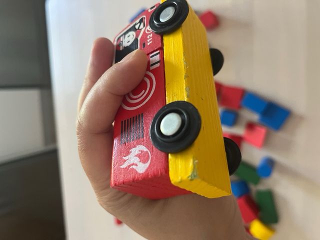 Juego infantil: bloques de madera maciza