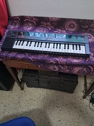 Teclado yamaha antiguo pss170