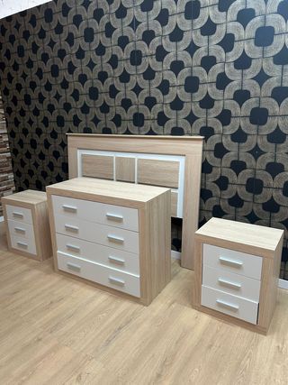 Dormitorio juvenil - Cabecero + 2 mesitas + cómoda