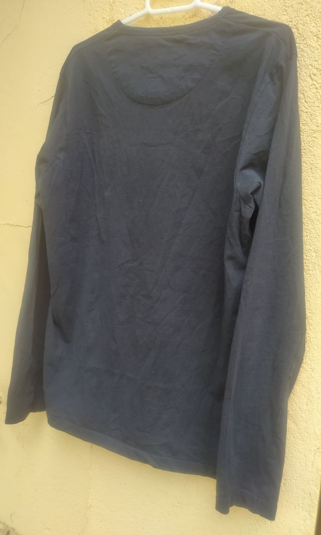 Camiseta Cuello Tira - Azul Marino. Jack&Jones