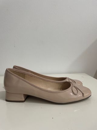 Zapatos bailarinas beige