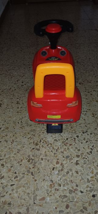 Correpasillos coche rojo