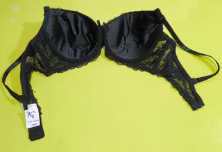 Sujetador negro encaje 110C