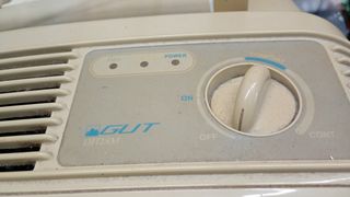 Deshumidificador GUT DH28M usado