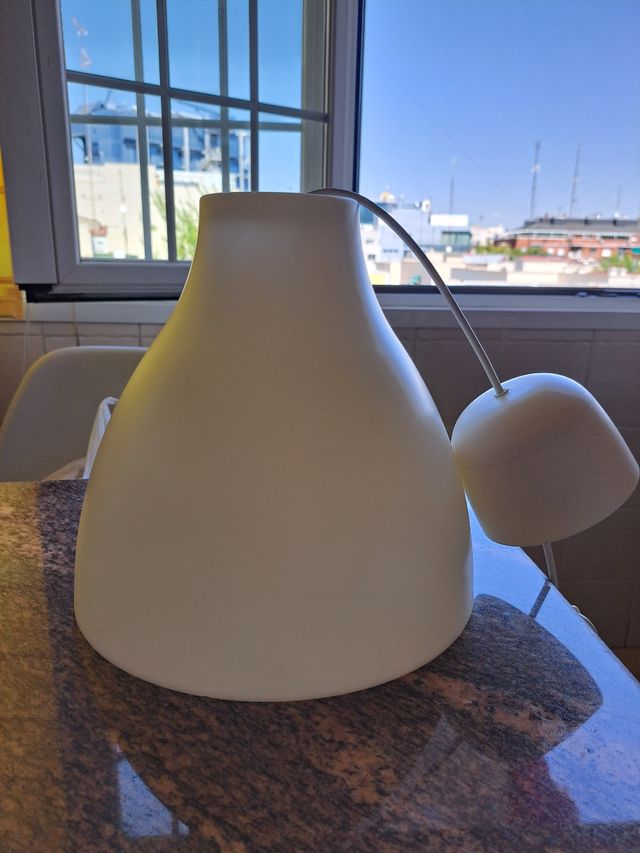 Lámpara Ikea blanca - Tipo campana