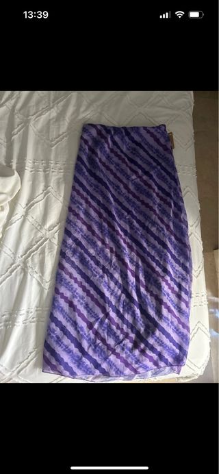 Falda midi estampada azul y morada
