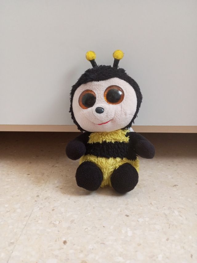 Abeja de peluche